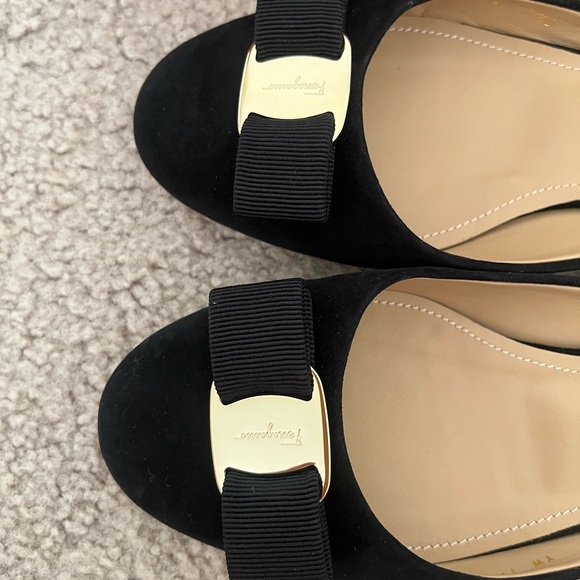 Salvatore Ferragamo Black 'Emile' bow suede mules slide flats Size 6.5C - Picture 10 of 11